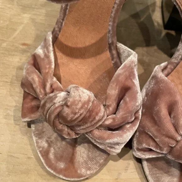 NWOT Topshop Velvet Champagne Caramel Metallic strap Heels Coachella Festival 6 - Picture 6 of 8